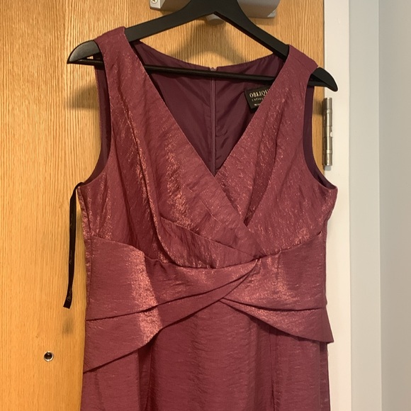 Oblique purple long formal dress with jacket - Picture 5 of 6